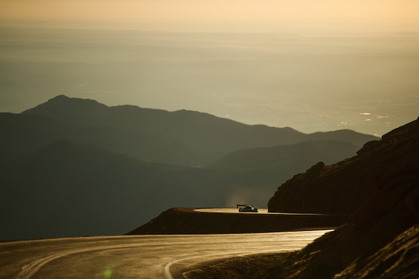 I.D R Pikes Peak bije rekord trasy